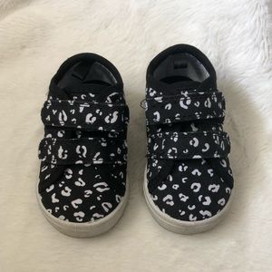 Toddler shoes